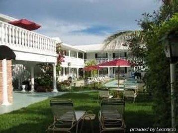 Carriage House Resort Дирфилд Бич Удобства фото