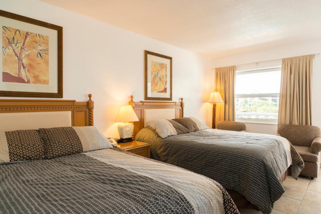 Carriage House Resort Дирфилд Бич Экстерьер фото